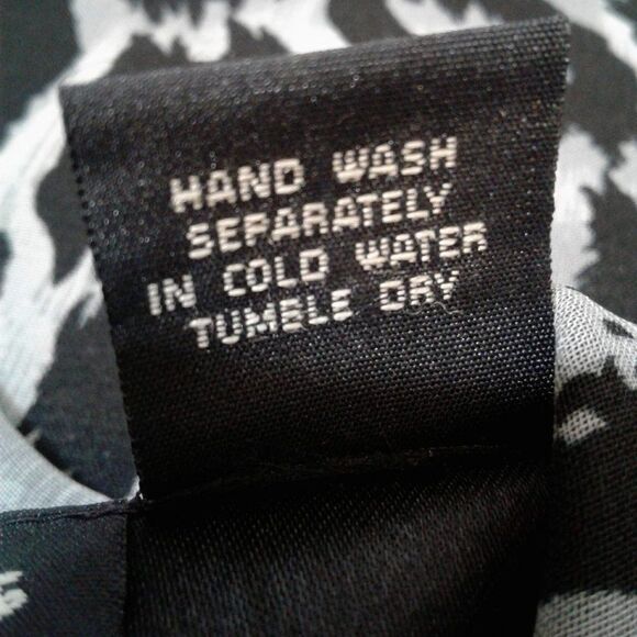 Fleurs By Elegant Additions Leopard Print Blazer Size: S - Picture 14 of 15